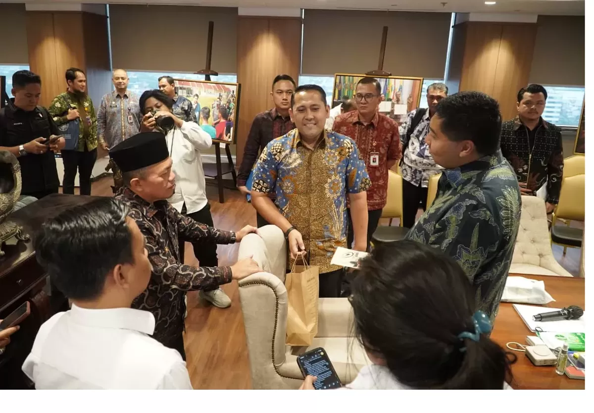 Gubernur Al Haris Bawa Kepala Daerah se-Jambi Temui Menteri PKP, Bahas Program Perumahan Rakyat